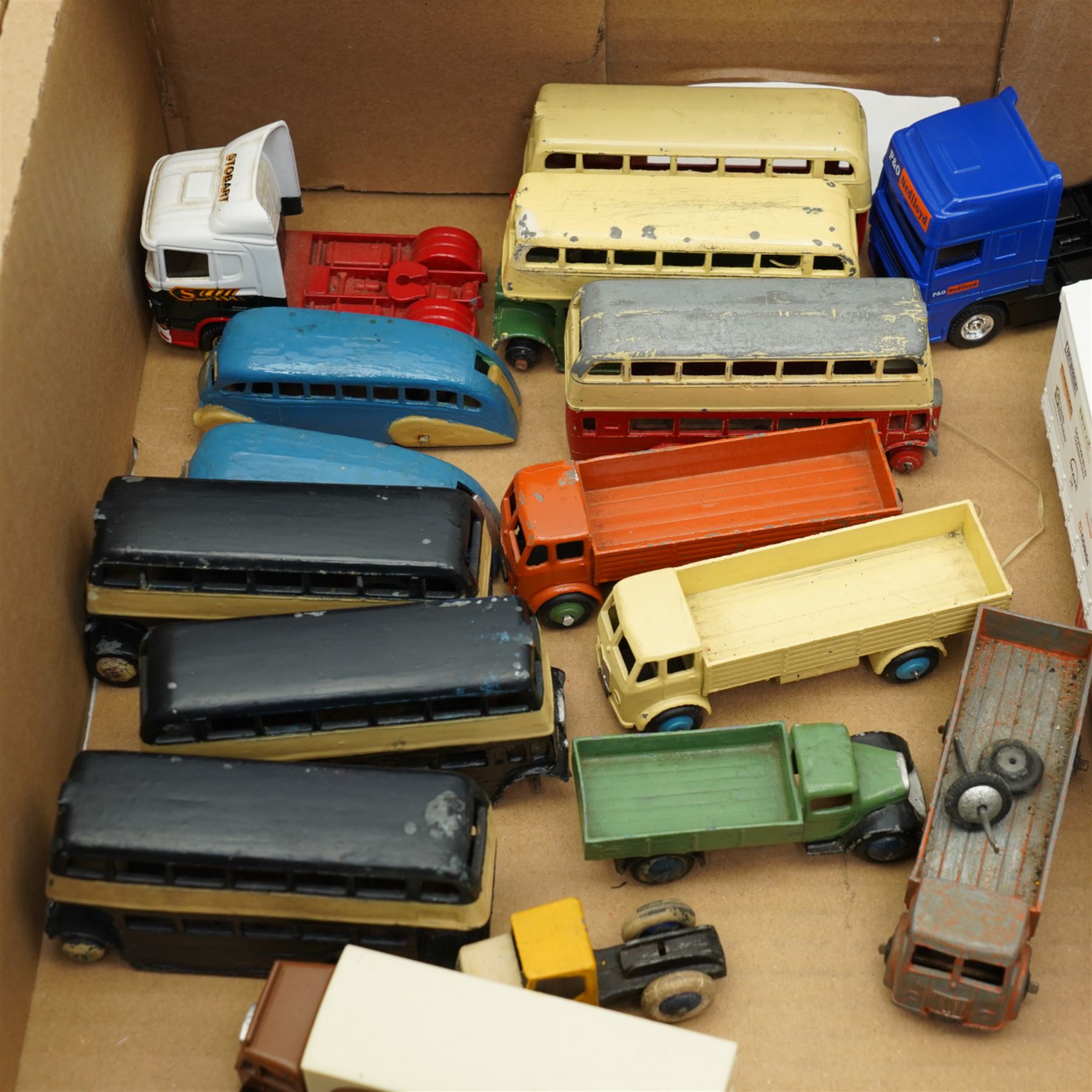 Collection of die cast model vehicles including Burago Jaguar 'E', Corgi, Dinky, Matchbox etc