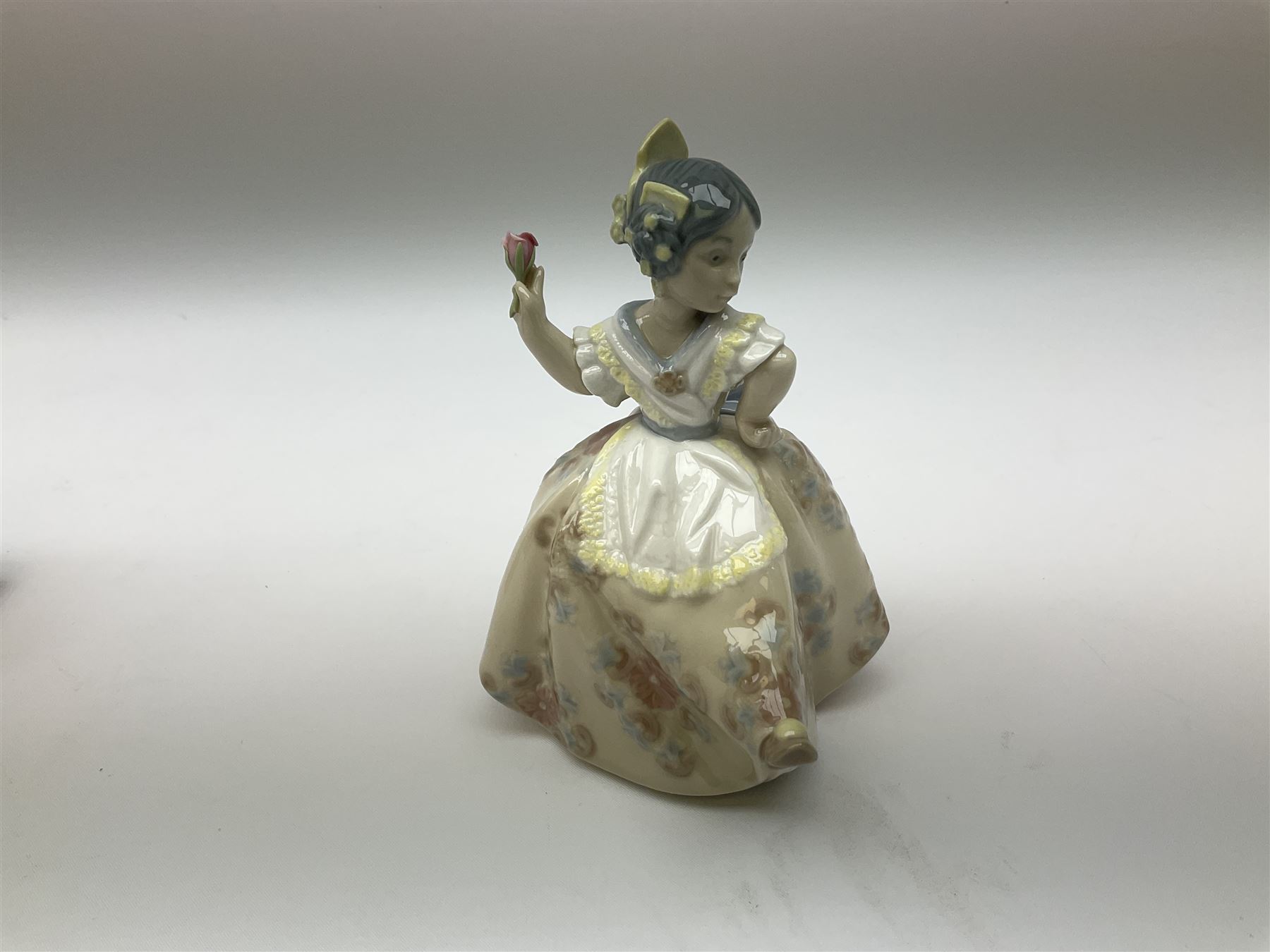 Lladro figures, Lolita model 5372, Carmencita model 5373, Valencianita model 5374 and Teresita model 5375