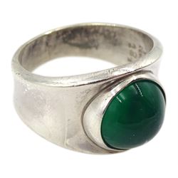 Georg Jensen single stone cabochon green agate ring, No. 124