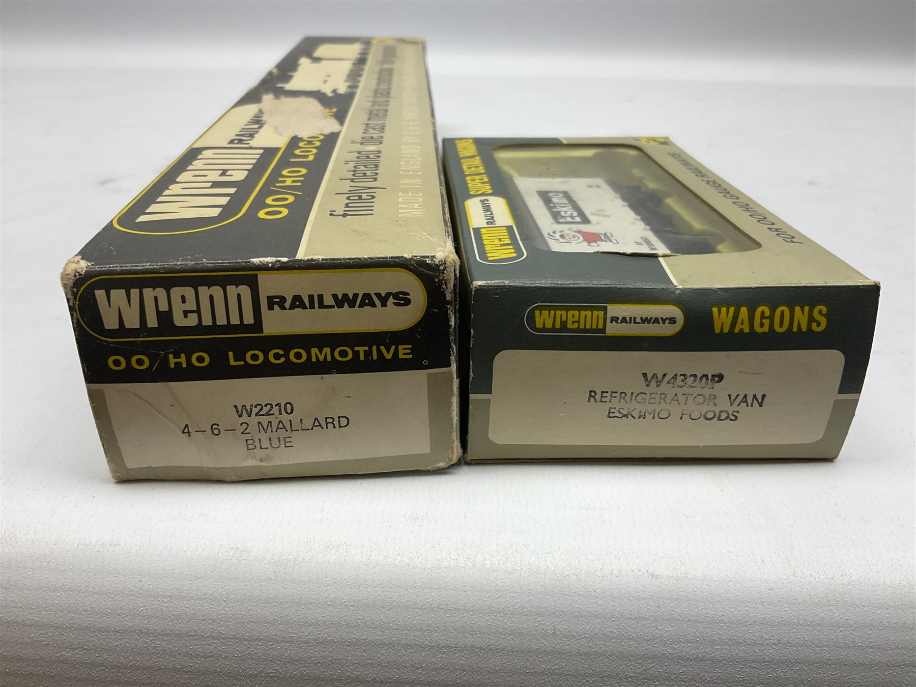 Wrenn '00' gauge - Class A4 4-6-2 steam locomotive 'Mallard' in LNER blue No.4468; boxed; and Refrigerator Van Eskimo Foods; boxed (2)