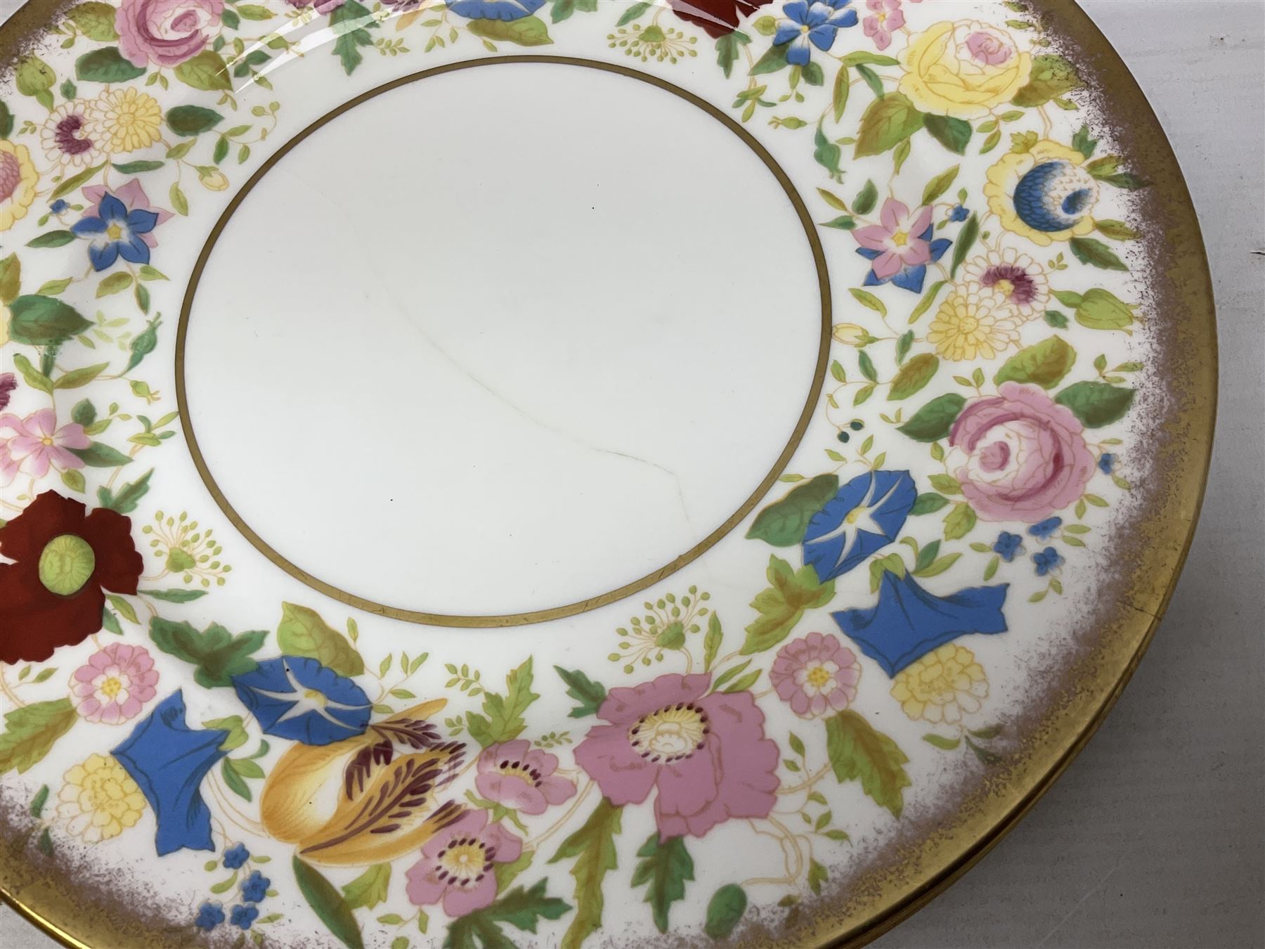 Hammersley Queen Anne pattern, part tea and dinnerwares, to include six dinner plates, five side plates, six soup bowls, teapot, covered sucrier, six teacups and saucers, etc together with six matched dessert plates (40)