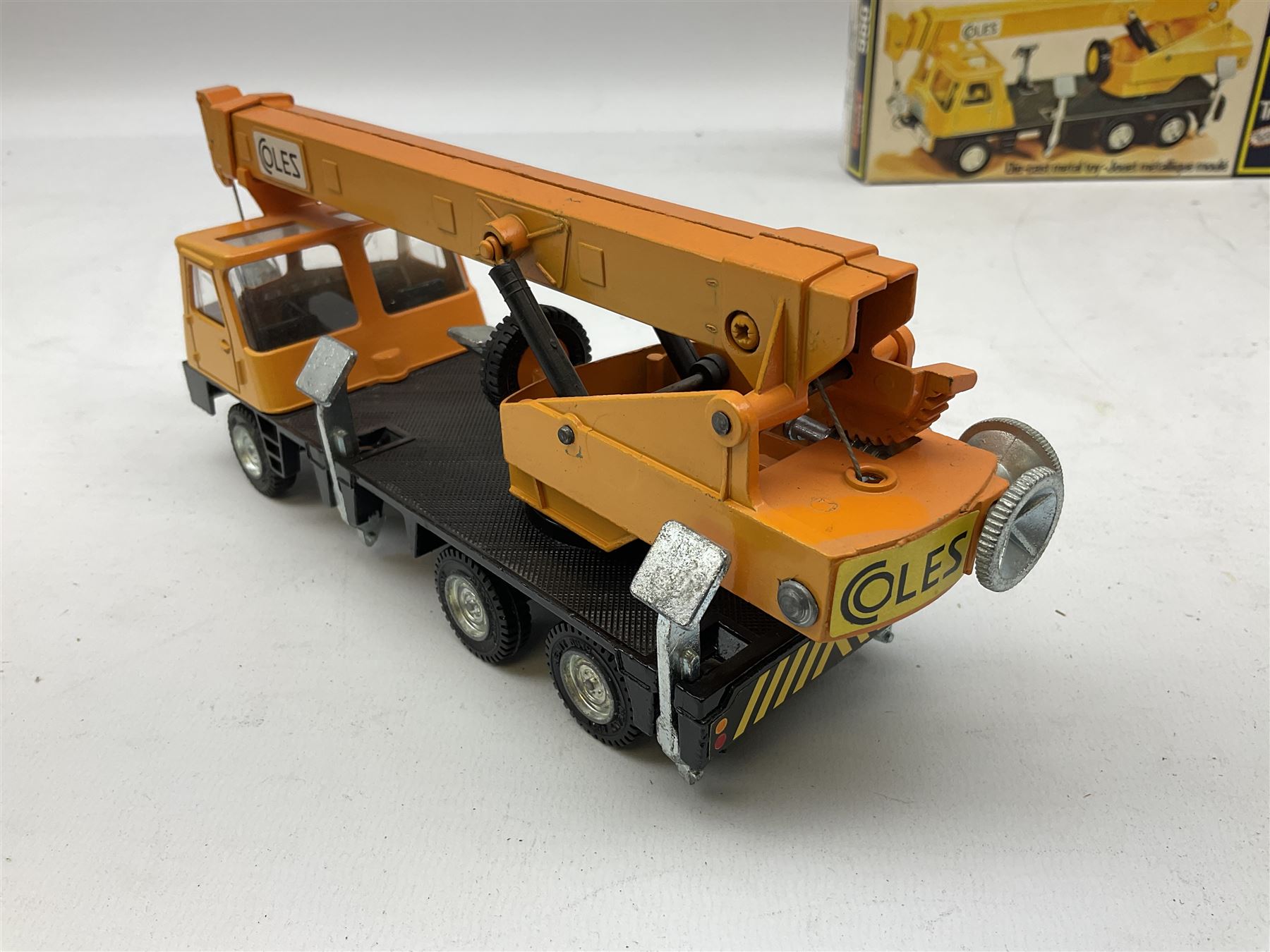 Dinky - Coles Hydra Truck 150T No.980; and Atlas Digger No.984; both boxed with internal packaging (2)