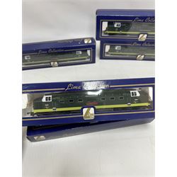 Five Lima ‘00’ gauge Class 55 Co-Co Deltic diesel locomotives, comprising four L204952 examples, including one with original name and number Crepello no. D9012 and three reworked as Argyll & Sutherland Highlander no. D9021, Royal Highlanders Fusilier no. D9019, St Paddy no. D9001 and a L204951The Prince of Wales Own Regiment of Yorkshire no. D9005, all in BR two tone green livery, all boxed 