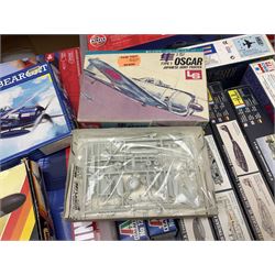 Twenty-eight model aircraft construction kits by Airfix (6) including Jet Engine; Hasagawa (5); LS (2); Italeri (2); Revell (2); ESCI (3); Heller (4); AMT ERTL, Matchbox, Lindberg and Hales; all boxed (28)