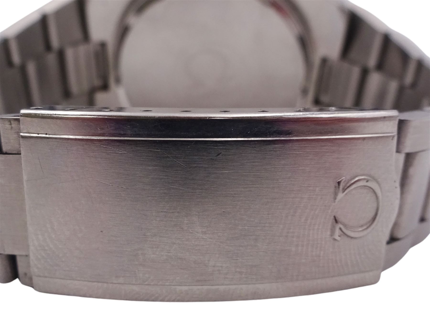 Omega Geneve automatic gentleman's stainless steel bracelet wristwatch, Ref. 	166.0191, Cal. 1012, silvered dial with date aperture, on original stainless steel bracelet