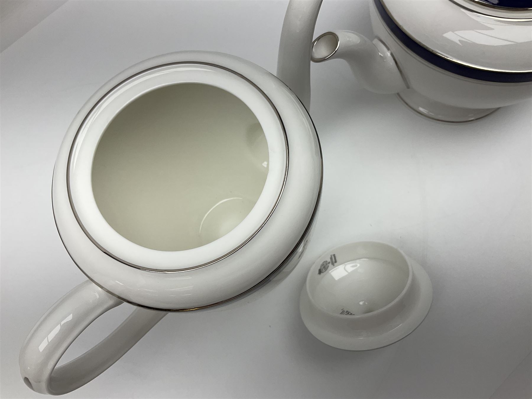 Royal Worcester Howard pattern tea and coffee service for six, comprising coffee pot, teapot, teacups and saucers and coffee cans and saucers (26)