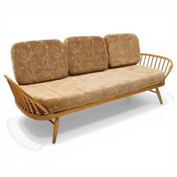 Lucian Ercolani for Ercol - 'Studio Couch' model no. 355, elm and beech framed, with loose tufted pink cushions