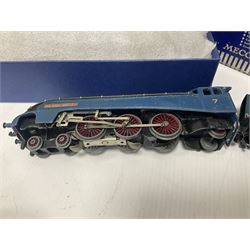 Hornby Dublo - six 3-rail locomotives to include 4-6-2 ‘Nigel Gresley’ locomotive and tender, T.P.O Mail Van Set and Power Control Unit A3, all boxed, with further locomotives, tenders and carriages 