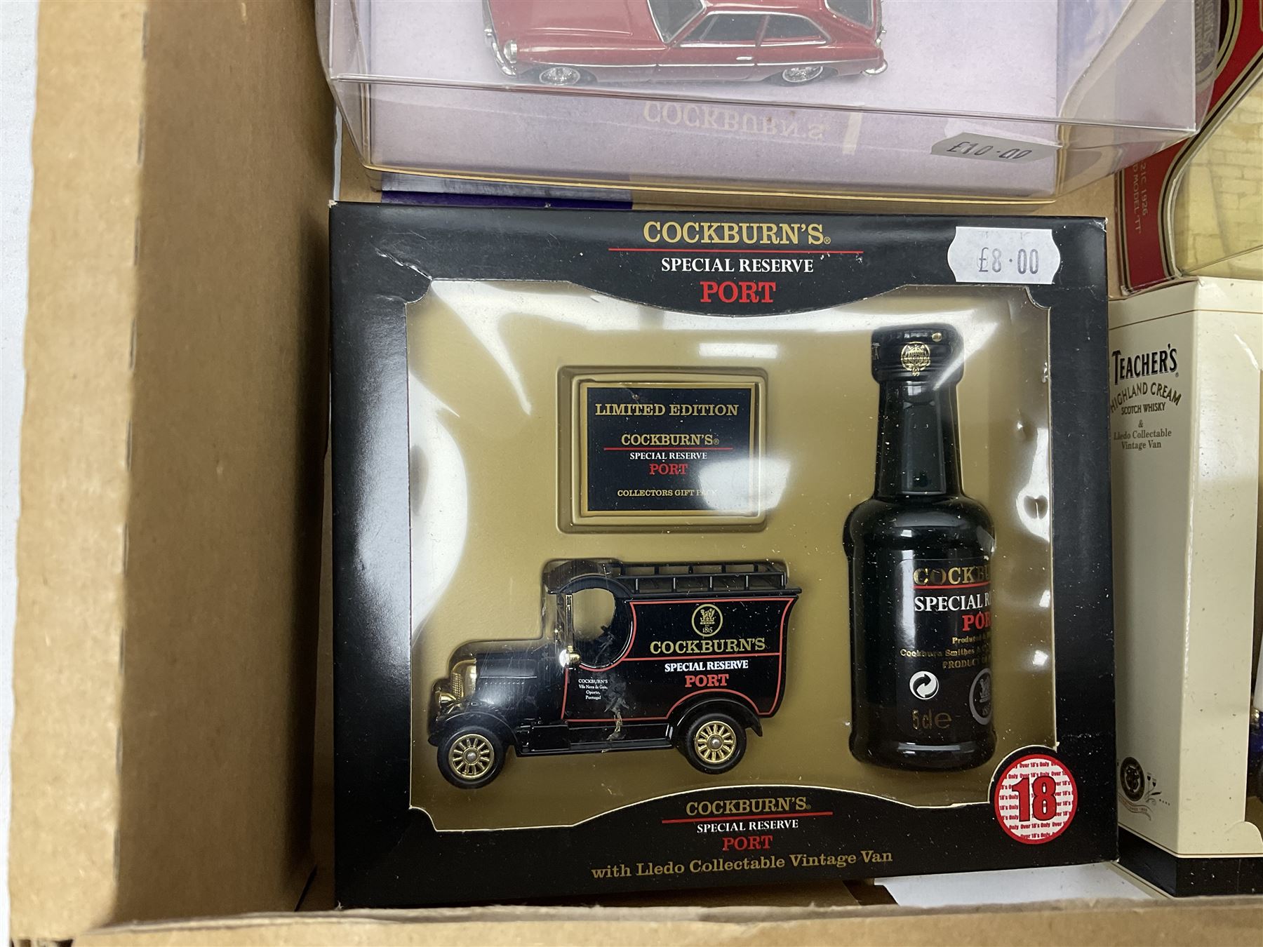 Corgi - Queen Elizabeth Golden Jubilee 1952 - 2002 1:40 scale die-cast model State Landau No. CC09901; boxed; Bburago Mercedes-Benz 500K Roadster 1936; and thirteen other modern die-cast models by Lledo, Matchbox, Cararama, Maisto, Quartzo etc; all boxed (15)