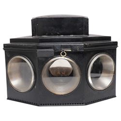 Victorian black toleware triple footboard carriage lamp of hexagonal form, with three circ...