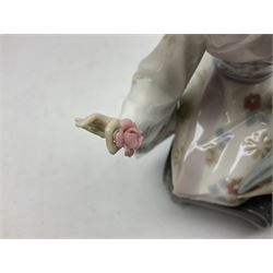 Two Lladro Japanese Ladies figures, comprising Kiyoko no 1450 and Yuki no 1448, both issued 1983, retired 1998, largest example H20cm