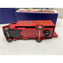 Eight Atlas Dinky die-cast models including, Bedford TK Coal Lorry no. 425, Guy Warrior Flat Truck no. 432, two Guy Van no. 514 and four others, all boxed (8)