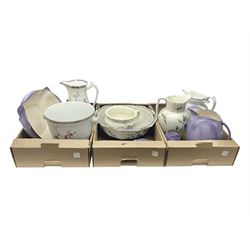 Royal Winton Art Deco style wash jug and bowl, in geometric purple design, together with two other large wash jugs with bowls and other similar ceramics, in three boxes 