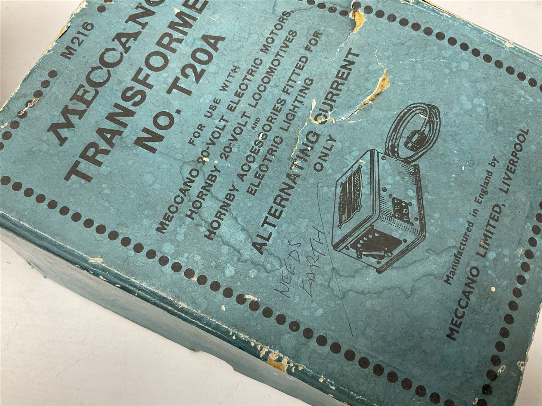 Hornby '0' gauge - three-rail electric train set with LNER Riviera Blue 4-4-2 locomotive 'Flying Scotsman' No.4472 and No.3 tender, No.2 Special Pullman Coach 'Loraine', No.2 Special Pullman Composite Coach 'Verona', goods wagon with Furniture Removals container, boxed Circuit Breaker, two boxes of Connecting Plates, boxed Terminal Connecting Plate and quantity of track; boxed with paperwork; together with Breakdown Van and Crane and Transformer No.T20A; both boxed