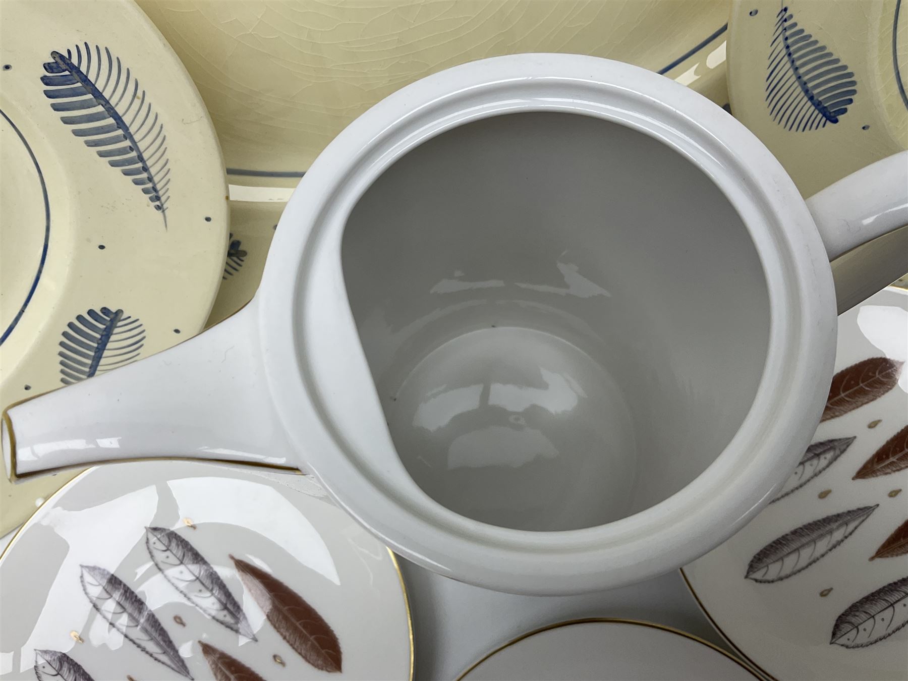 Susie Cooper Hyde Park pattern coffee set, comprising coffee pot, four coffee cans and saucers, dessert plates, together with three plates in a similar design 