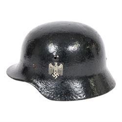 WWII Third Reich German double decals M40 steel combat helmet, with leather liner and chin strap