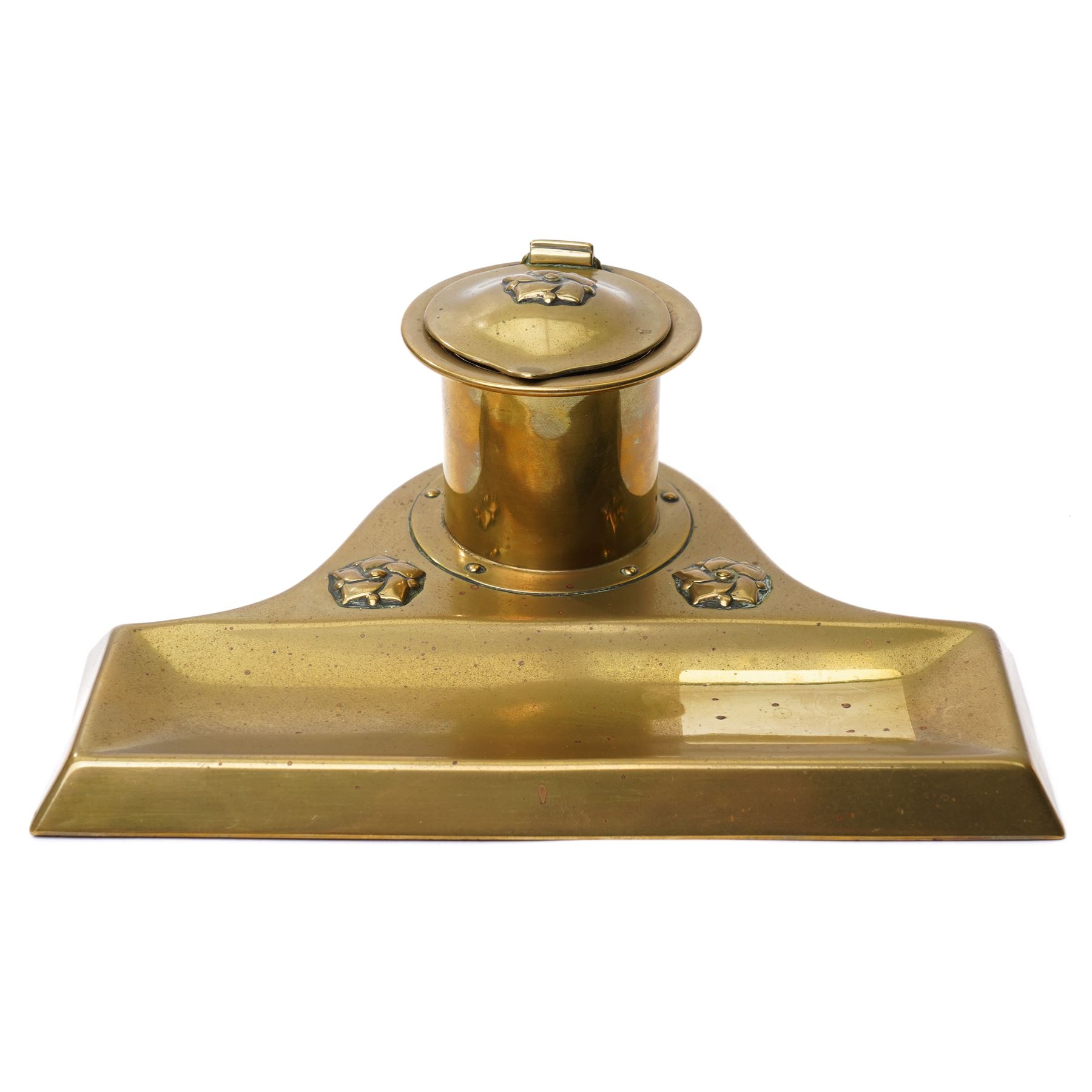 Albert Edward Jones (1878-1954) Arts & Crafts period brass inkwell, W21cm