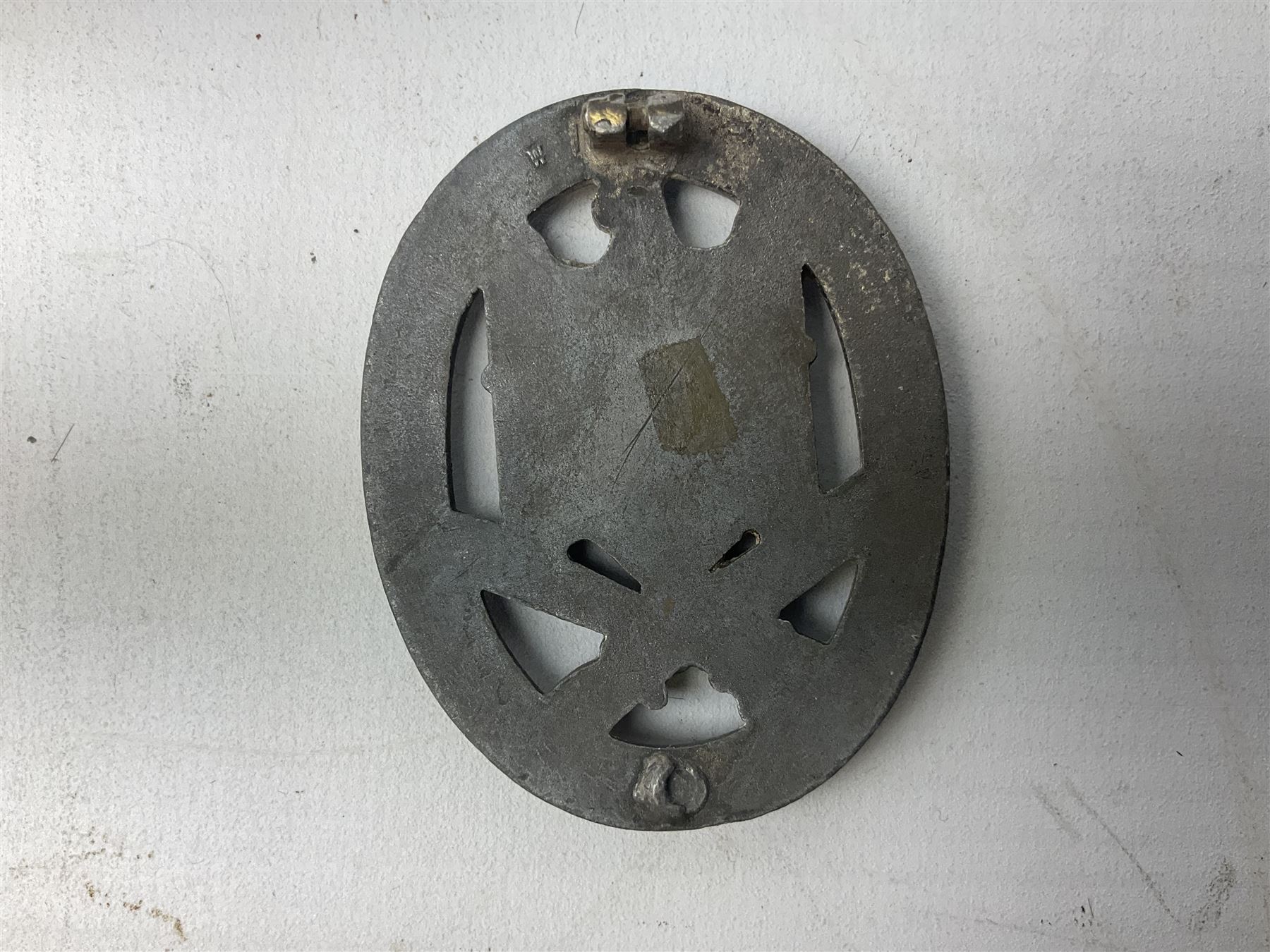 WW2 German General Assault badge and a Wound badge (2)