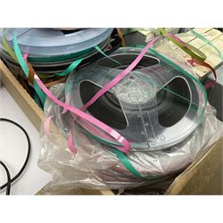 Realistic TR-3000 Logic Control stereo tape deck reel to reel HiFi, with a large collection of reels 