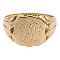 Early 20th century 9ct rose gold signet ring, with engraved 'FW' initial, Chester 1914, approx 5.1gm