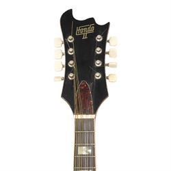 Hondo II HM-9 batwing mandolin, with mother of pearl inlaid fretboard, L73cm