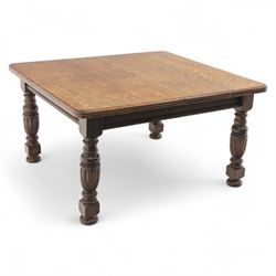 Victorian oak extending dining table, rectangular moulded top with figured grain pattern a...