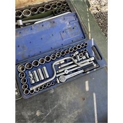 Large Merry barrier wrench and socket set, Draper socket set, flaring tool and pair of acrows - THIS LOT IS TO BE COLLECTED BY APPOINTMENT FROM DUGGLEBY STORAGE, GREAT HILL, EASTFIELD, SCARBOROUGH, YO11 3TX
