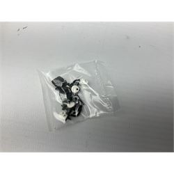 Bachmann Branch-Line '00' gauge - Class 08 Diesel Shunter locomotive no. D3336, Class 20 Diesel locomotive no. D8000, Class 04 Diesel Shunter locomotive no. 11217 and Class 08 Diesel Shunter locomotive no. 13029 (4)