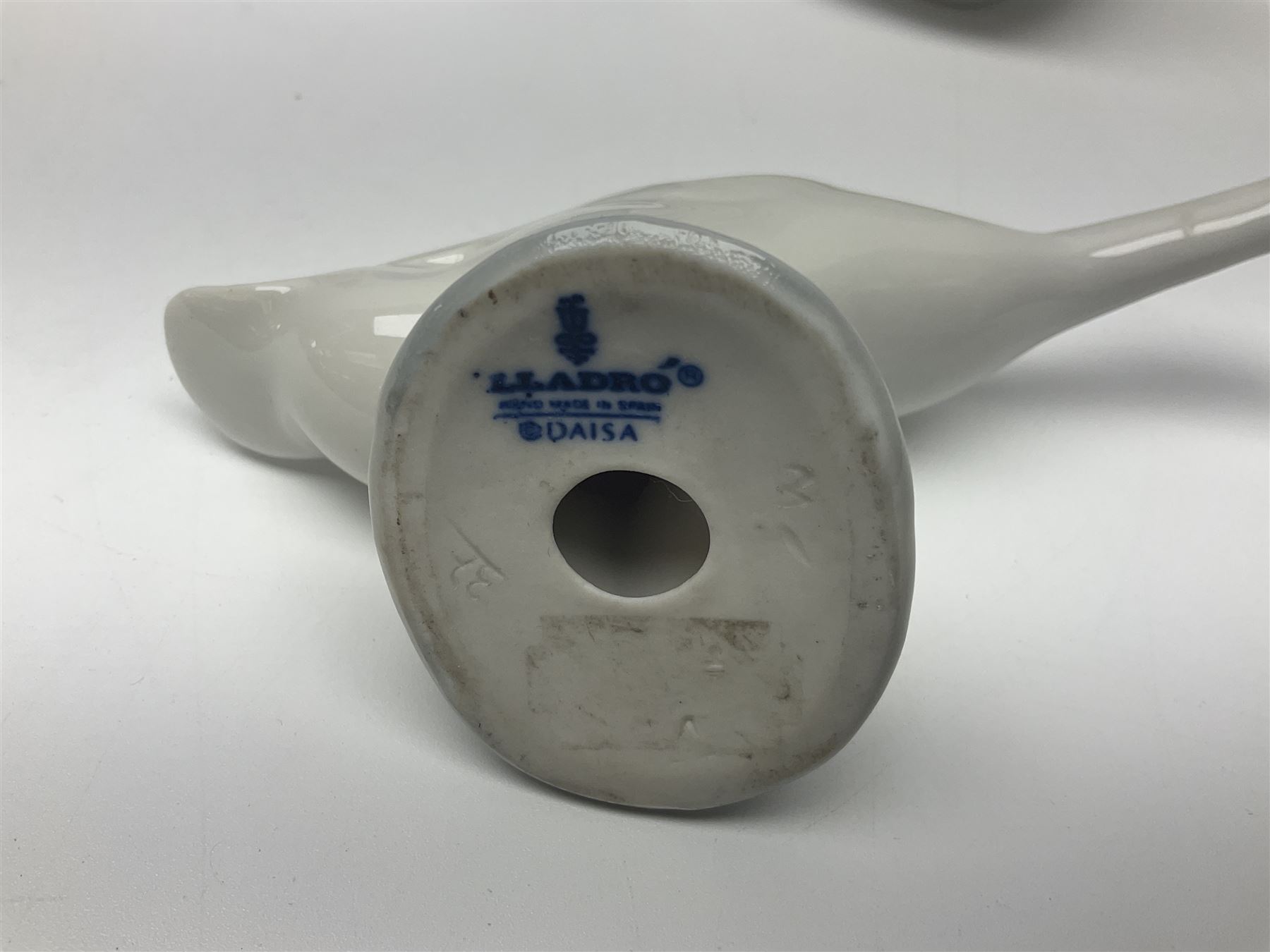 Royal Copenhagen, Mors Dag 1973 plate, together with Royal Copenhagen  vase and ticket dishes and a Lladro swan  