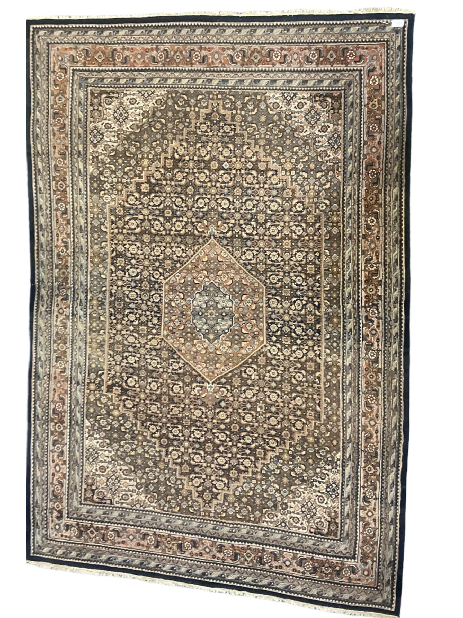 Persian Bidjar hand knotted carpet, beige and red ground
