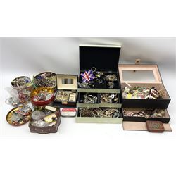 Costume jewellery including bangles, beads, earrings etc, in various jewellery boxes, tins and loose