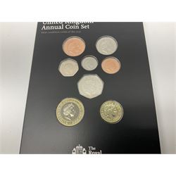 The Royal Mint United Kingdom 2013 annual coin set, in card folder 