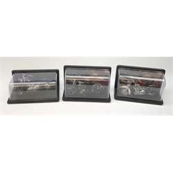 Three Franklin Mint die-cast models of Harley Davidson motorcycles comprising Blues Missile, Heritage Softail Classic and 1936 Knucklehead, all boxed with paperwork; together with three boxed ebonised and plastic display cases (6)