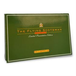Hornby '00' gauge R075 The Flying Scotsman, Limited Presentation Edition, comprising locomotive and two tenders within presentation packaging with certificate