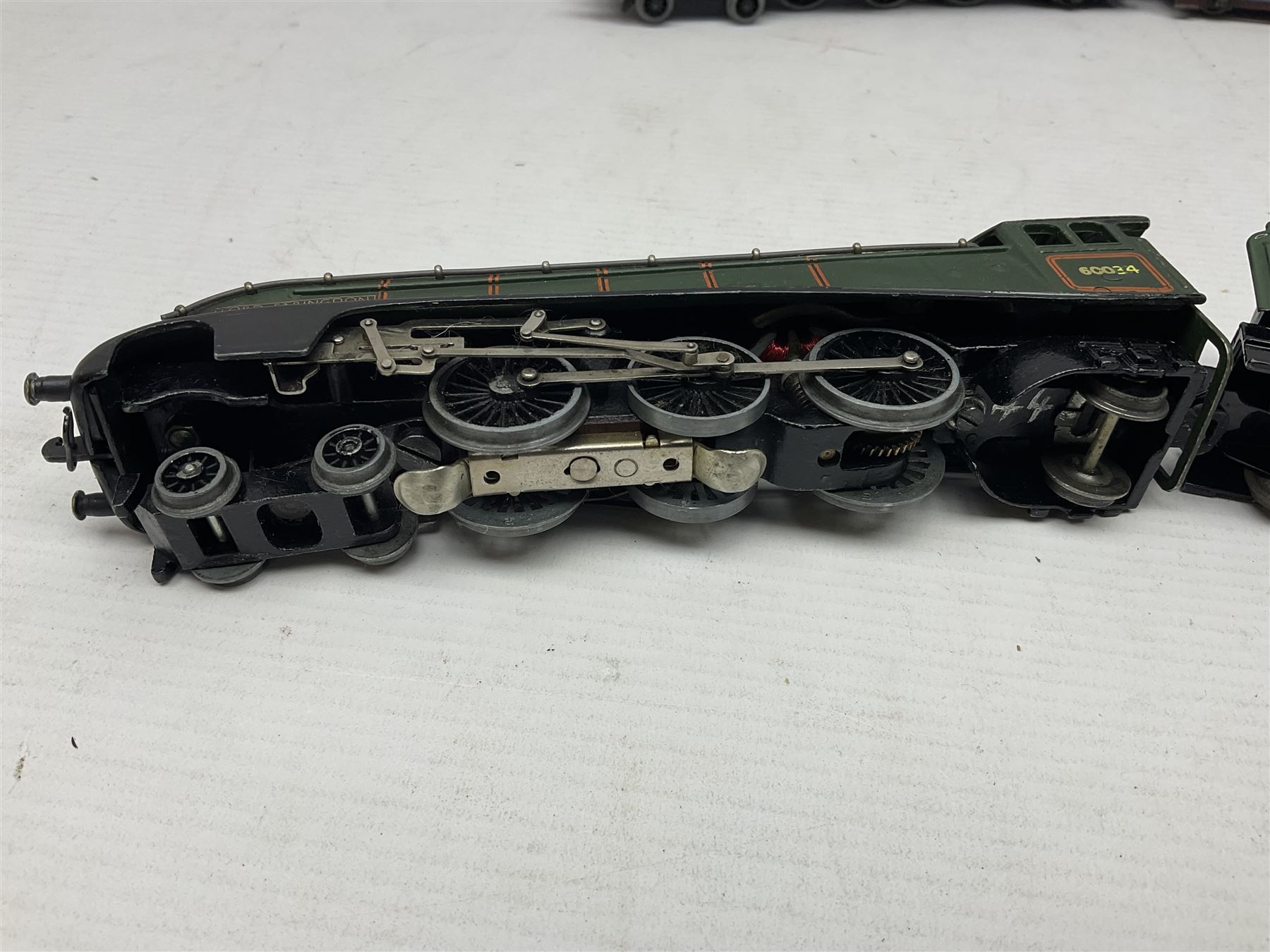 Hornby Dublo - 3-rail - EDL2 Duchess Class 4-6-2 locomotive 'Duchess of Atholl' No.6231 in LMS maroon; Class A4 4-6-2 locomotive 'Silver King' No.60016 in BR green with associated tender; and re-named Class A4 4-6-2 locomotive 'Lord Faringdon' No.60034 in matt green and BR gloss green tender; each in modern collector's plain blue box (3)