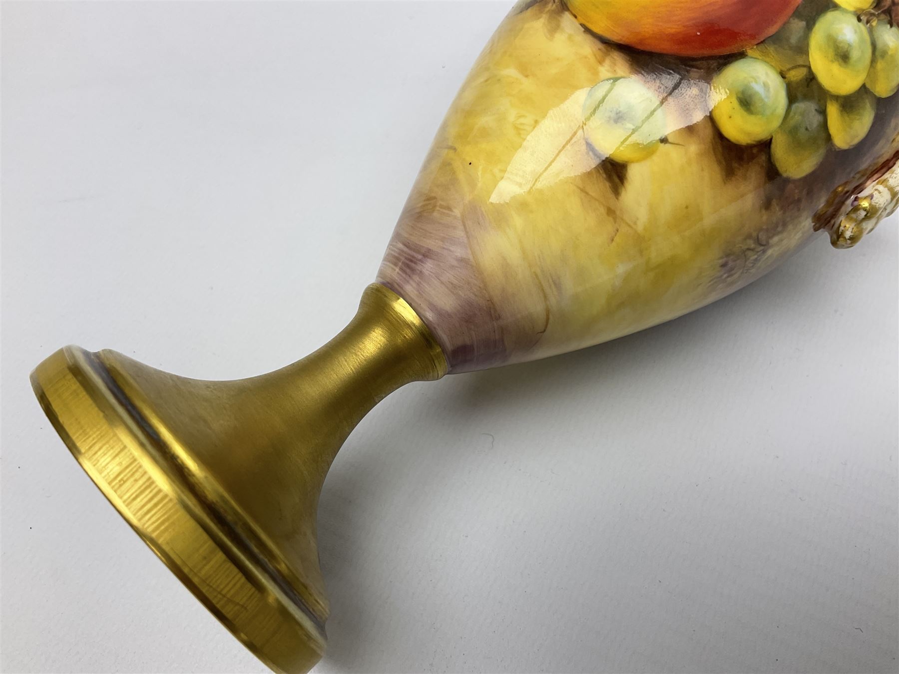 Mid/late 20th century Royal Worcester vase and cover decorated by John