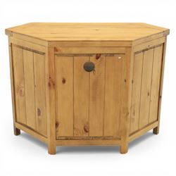 Modern light oak corner television stand, open recess above two cupboard doors with aperture to the back