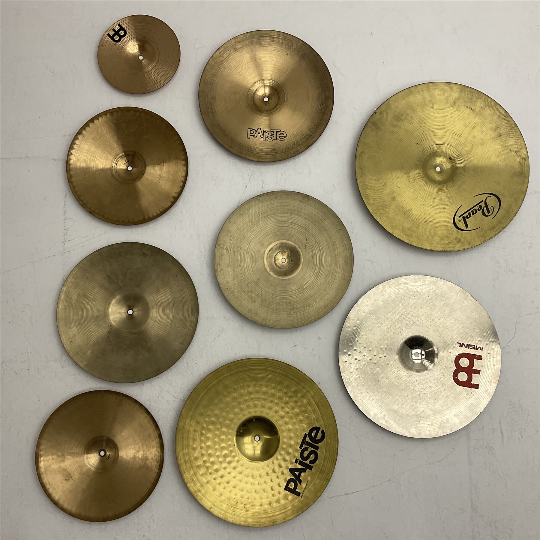 Graduated set of nine drum kit cymbals comprising Pearl 51cm (20