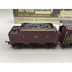 Wrenn '00' gauge - Class 6P (Royal Scot) 4-6-0 locomotive 'Royal Scot' No.6100 in LMS Maroon; smoke deflectors present but not fitted; boxed with instructions.