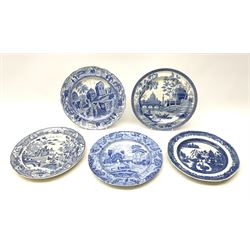 Five early 19th century Spode transfer printed pearlware plates, various patterns comprising Tiber or Rome, Castle, and Gothic Castle, Sarcophagi & Sepulchres, and Temple Landscape, each approximately D24.5cm 