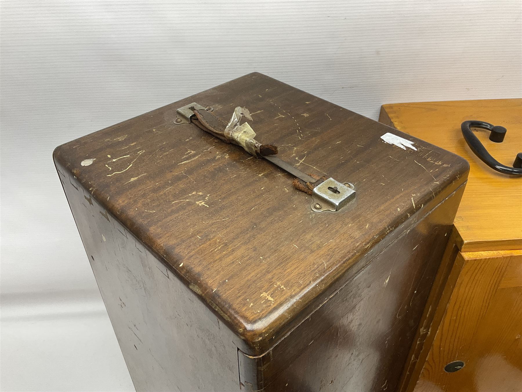 Three microscopes, comprising Ernst Leitz Wetzlar, W Watson & Sons service II no 125485, W Watson & Sons Bactil binocular no 115722, all boxed  