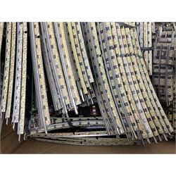 Hornby Dublo - large quantity of three-rail track including various length straights and curves etc; all unboxed