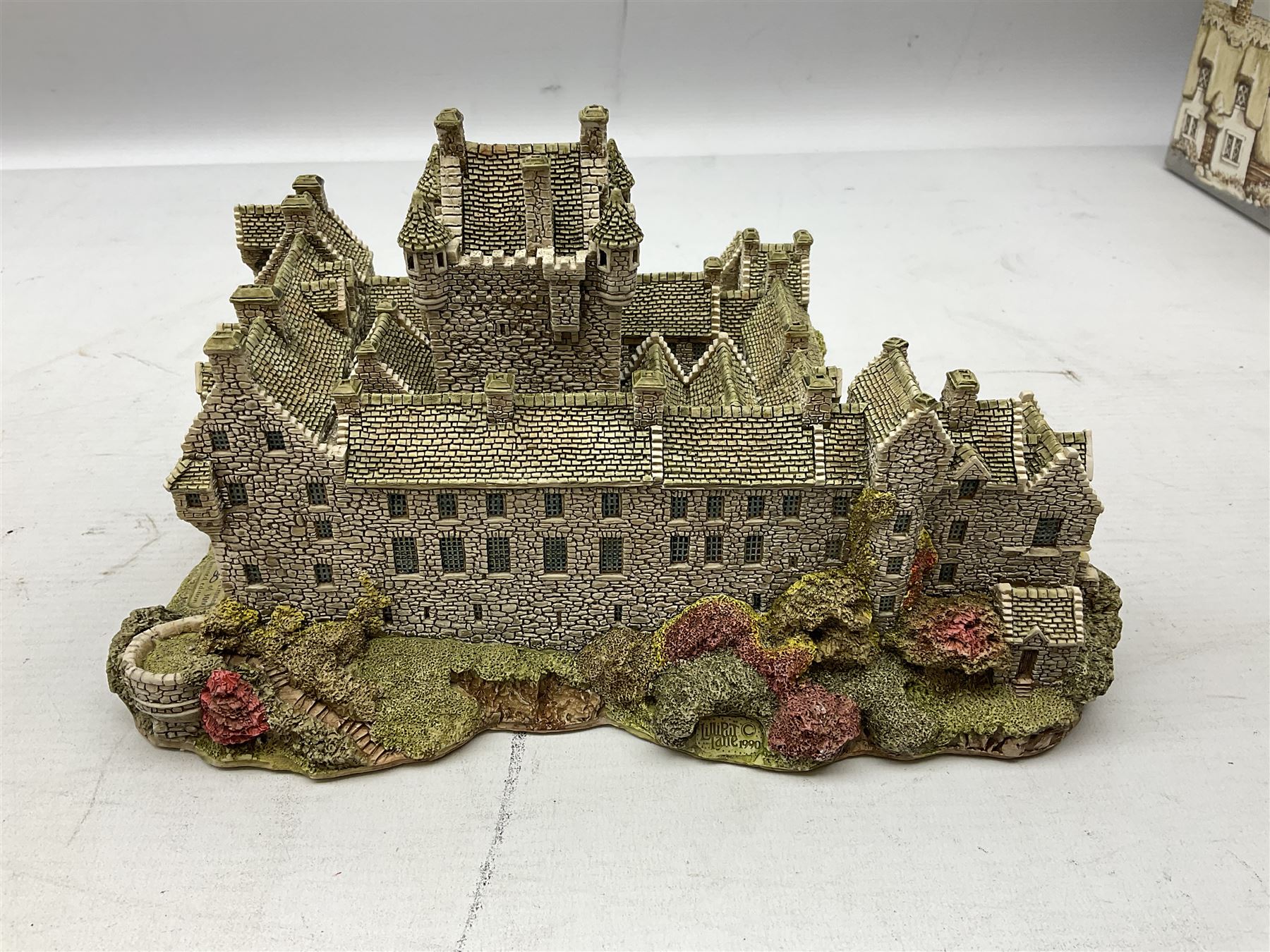 Lilliput Lane 'Cawdor Castle' limited edition model, with box