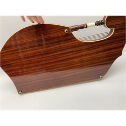 Framus Bavaria model 7/32 guitar zither, serial no.27856, bears label,  L72cm