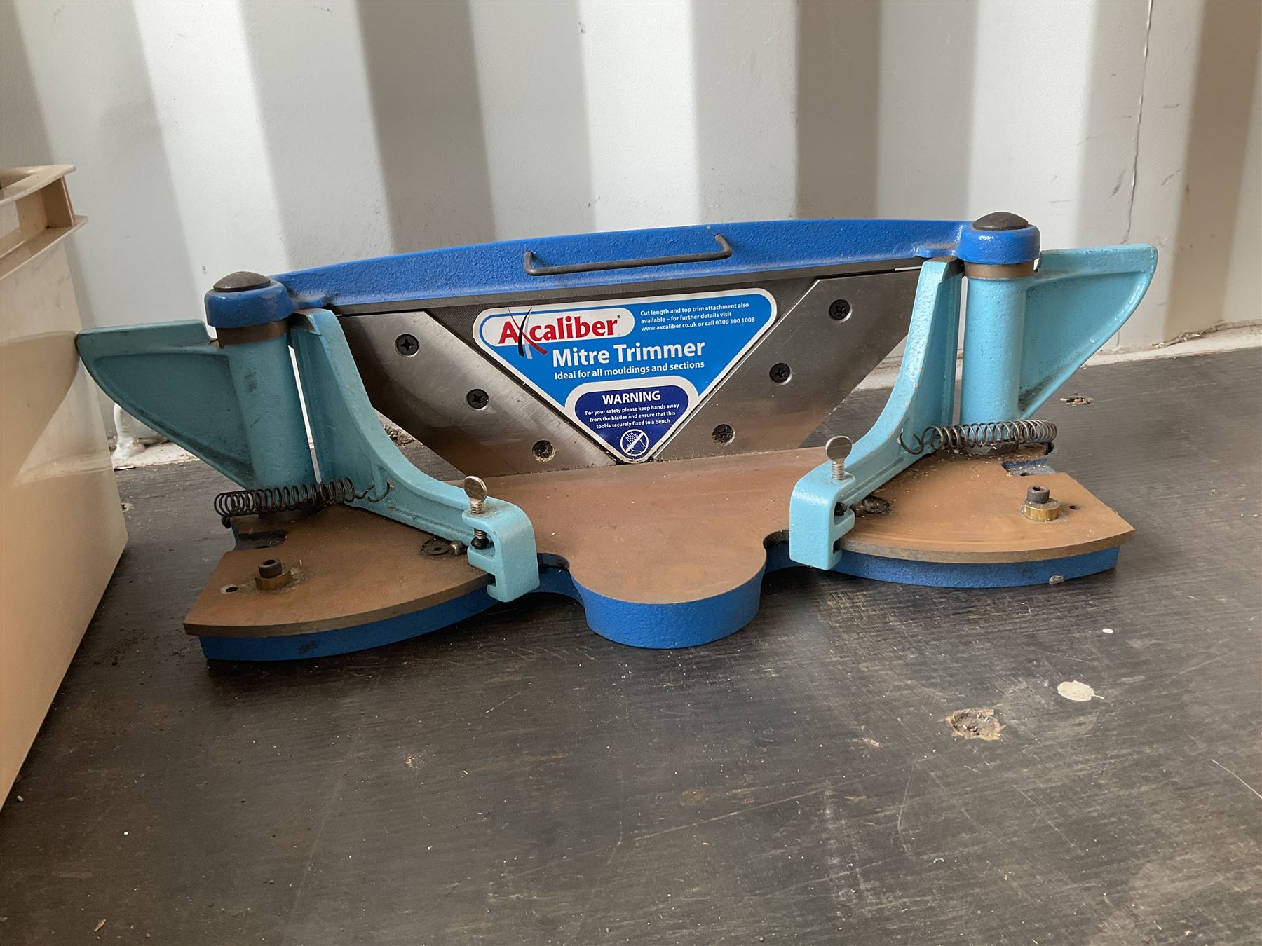 assortment of hand tools, Mitre trimmer - THIS LOT IS TO BE COLLECTED BY APPOINTMENT FROM DUGGLEBY STORAGE, GREAT HILL, EASTFIELD, SCARBOROUGH, YO11 3TX