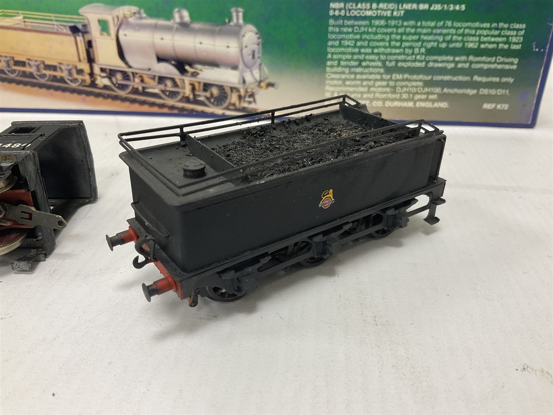 ‘00’ gauge - kit built NBR (Class B-Reid) LNER/BR J35/1/2/4/5 0-6-0 steam locomotive and tender no.64480, finished in BR black with DJH Models box; with further kit built Class J50 0-6-0T locomotive no.68936, finished in BR black (2)