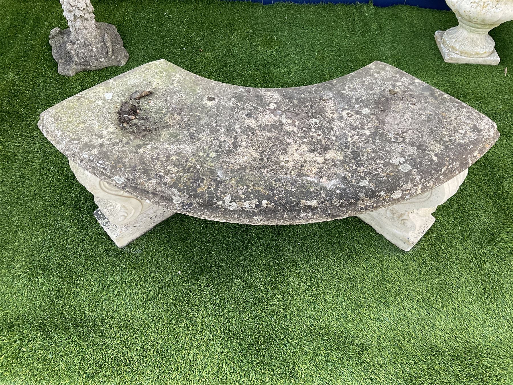 Composite stone curved garden seat - THIS LOT IS TO BE COLLECTED BY APPOINTMENT FROM DUGGLEBY STORAGE, GREAT HILL, EASTFIELD, SCARBOROUGH, YO11 3TX