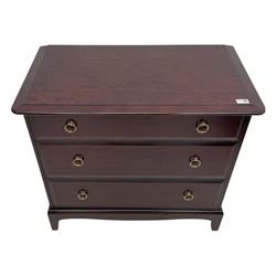 Stag - Minstrel range mahogany three drawer chest, pair of matching bedside stands and blanket box