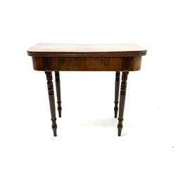 Early 19th century mahogany tea table, swivel fold over rectangular top with rounded corners, on turned supports