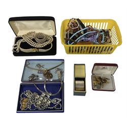 Silver napkin ring, hallmarked John Turton & Co, Sheffield 1967, silver ingot pendant necklace and two silver chains and a collection of costume jewellery